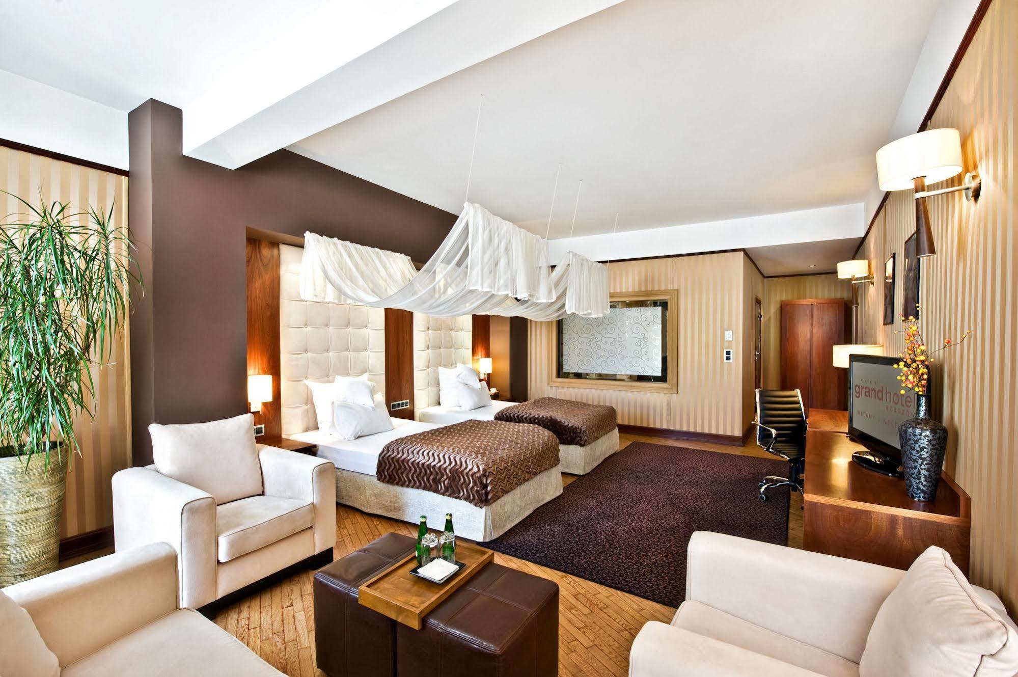 Grand Hotel Boutique Rzeszow Exterior photo